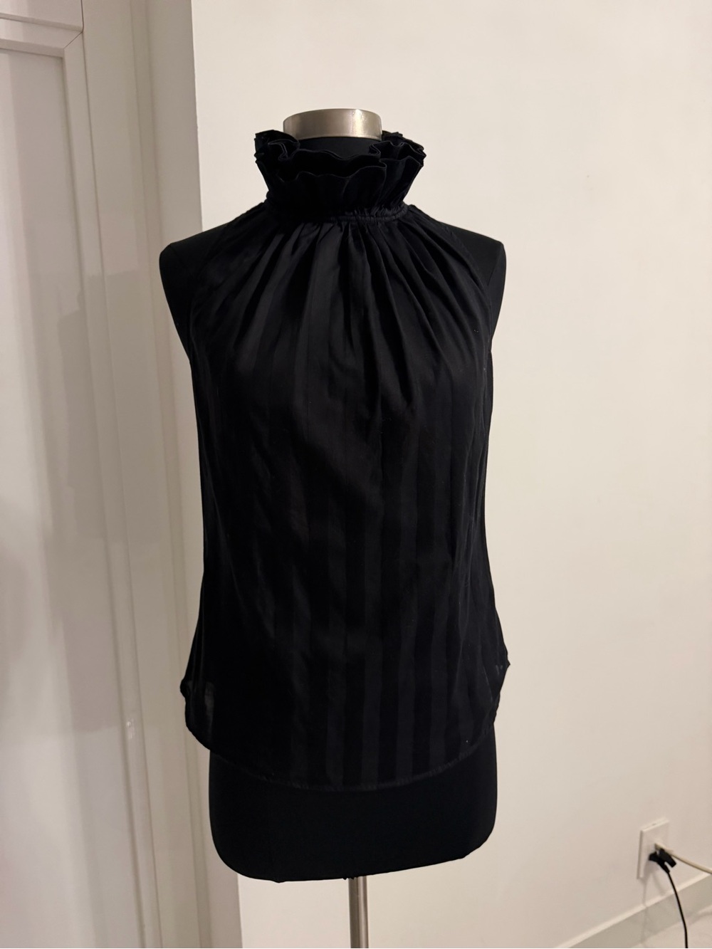 Anne Fontaine Black Ruffled High-Neck Sleeveless Tank